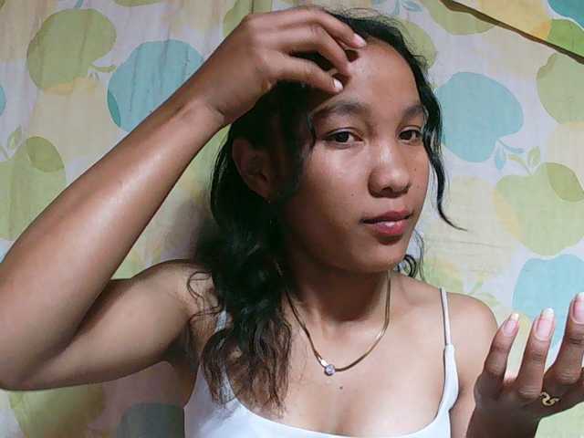Louane01 live cam on BongaCams