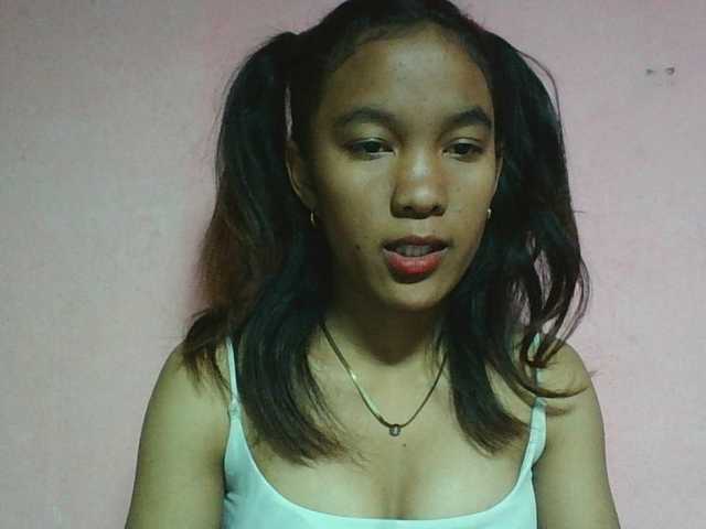 Louane01 live cam on BongaCams