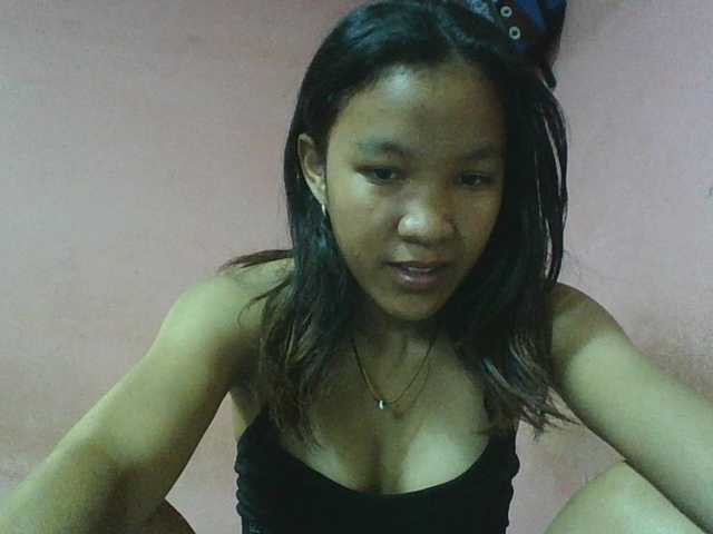 Louane01 live cam on BongaCams