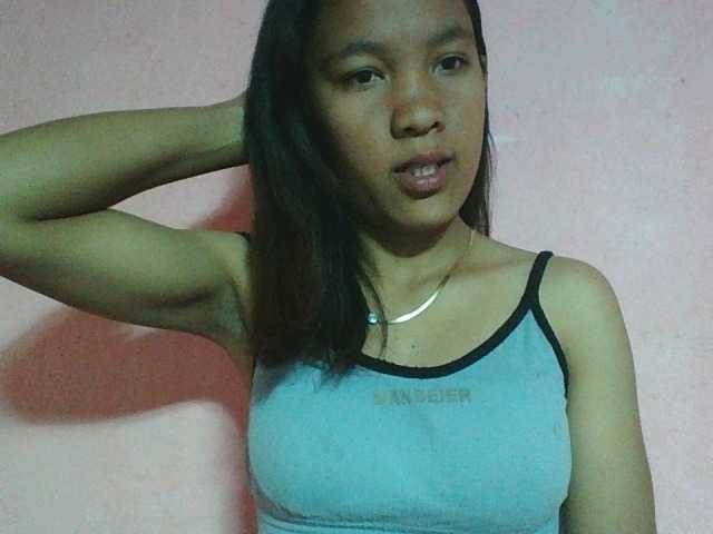 Louane01 live cam on BongaCams
