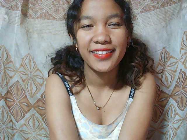 Louane01 live cam on BongaCams