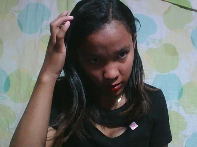 Louane01 live cam on BongaCams
