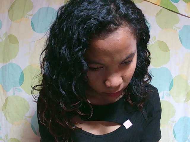 Louane01 live cam on BongaCams