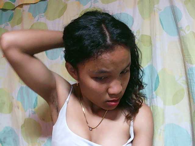 Louane01 live cam on BongaCams
