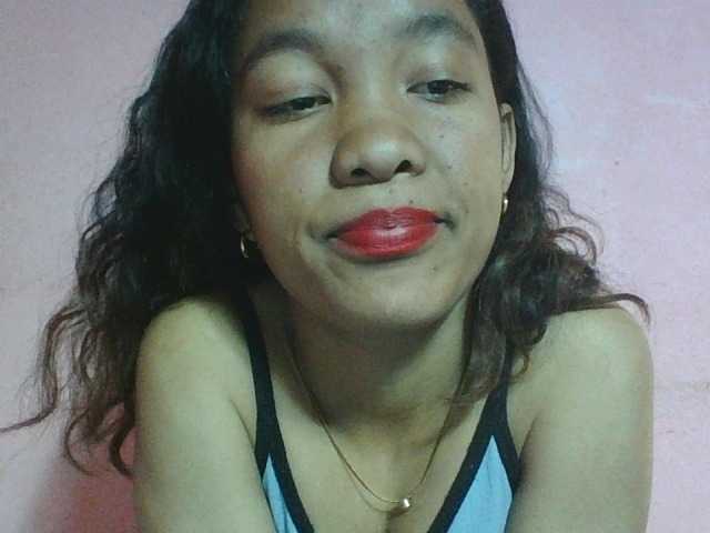Louane01 live cam on BongaCams
