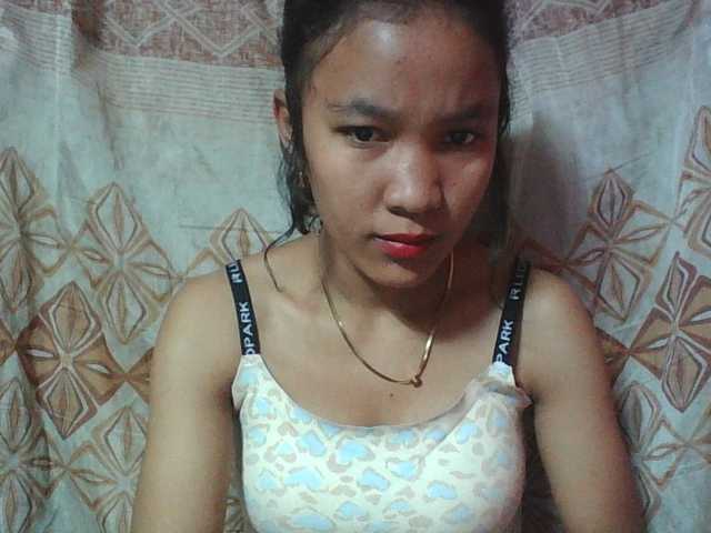 Louane01 live cam on BongaCams