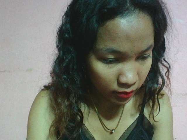 Louane01 live cam on BongaCams