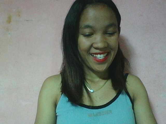Louane01 live cam on BongaCams