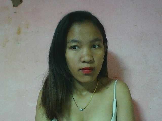 Louane01 live cam on BongaCams