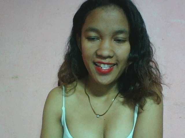 Louane01 live cam on BongaCams