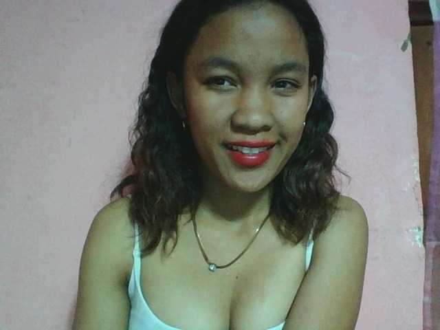 Louane01 live cam on BongaCams
