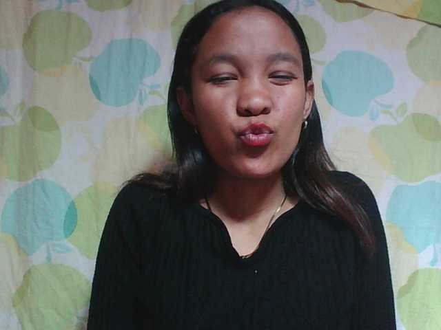 Louane01 live cam on BongaCams