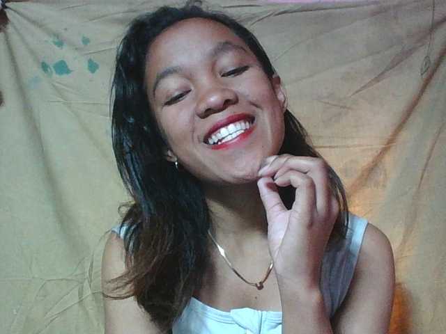Louane01 live cam on BongaCams