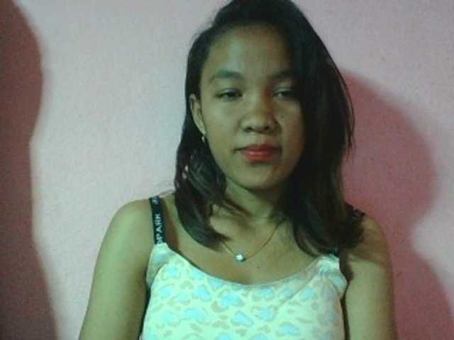 Louane01 live cam on BongaCams