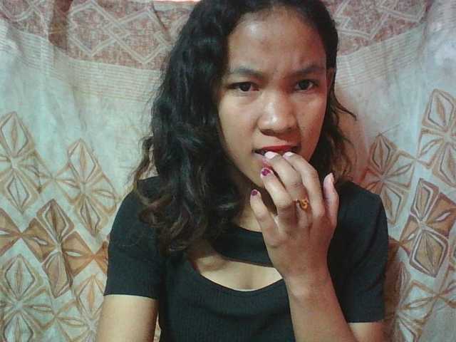 Louane01 live cam on BongaCams
