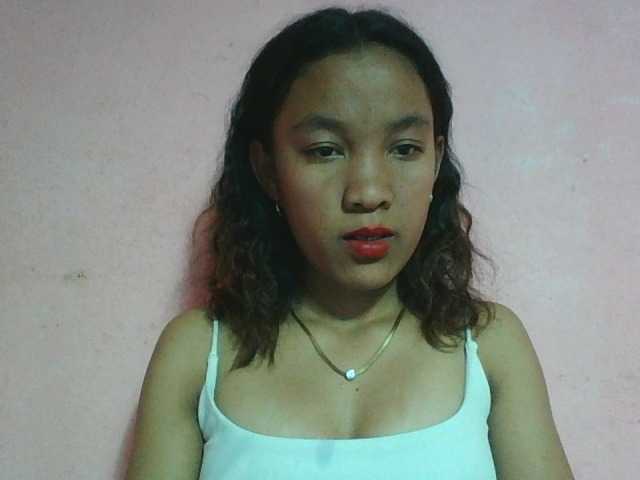 Louane01 live cam on BongaCams