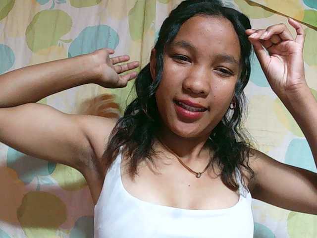 Youna webcam bongacams model stream image