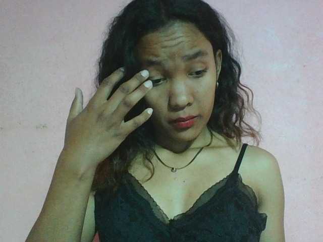 Louane01 live cam on BongaCams