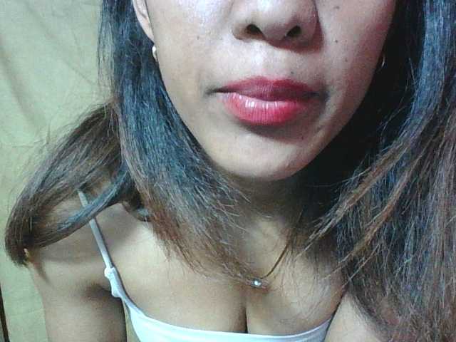 Louane01 live cam on BongaCams