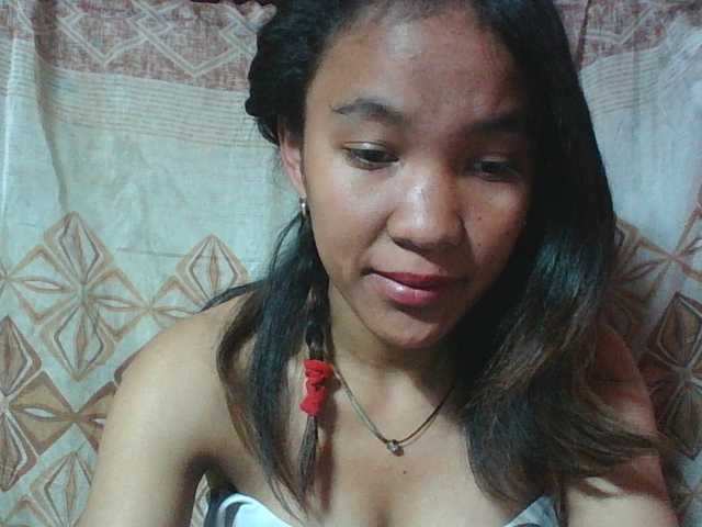 Louane01 live cam on BongaCams