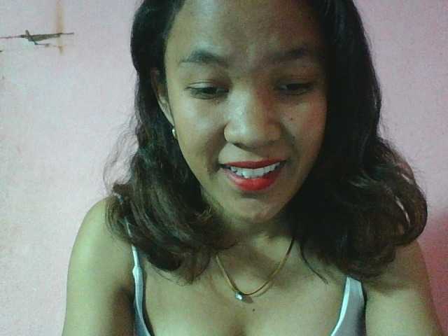 Louane01 live cam on BongaCams