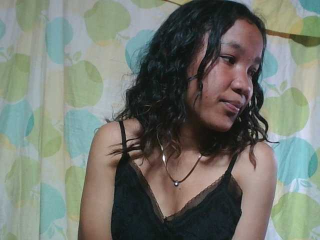 Louane01 live cam on BongaCams