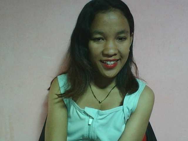 Louane01 live cam on BongaCams