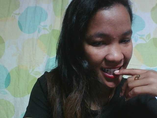 Louane01 live cam on BongaCams