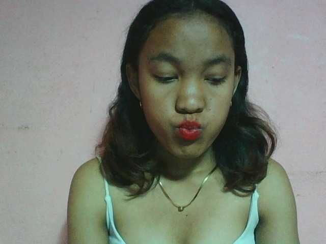 Louane01 live cam on BongaCams