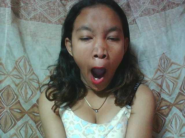Louane01 live cam on BongaCams