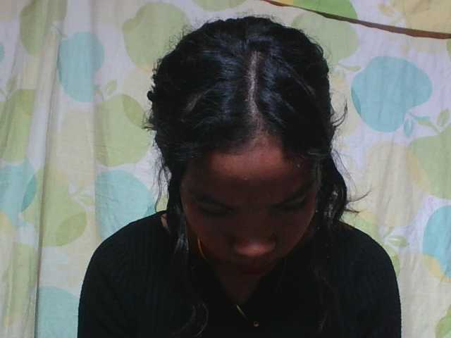 Louane01 live cam on BongaCams