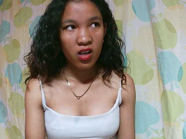 Louane01 live cam on BongaCams