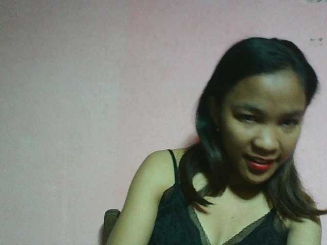 Louane01 live cam on BongaCams