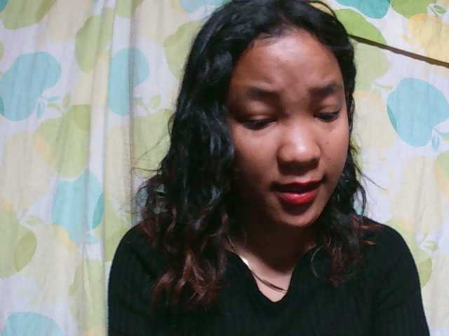 Louane01 live cam on BongaCams