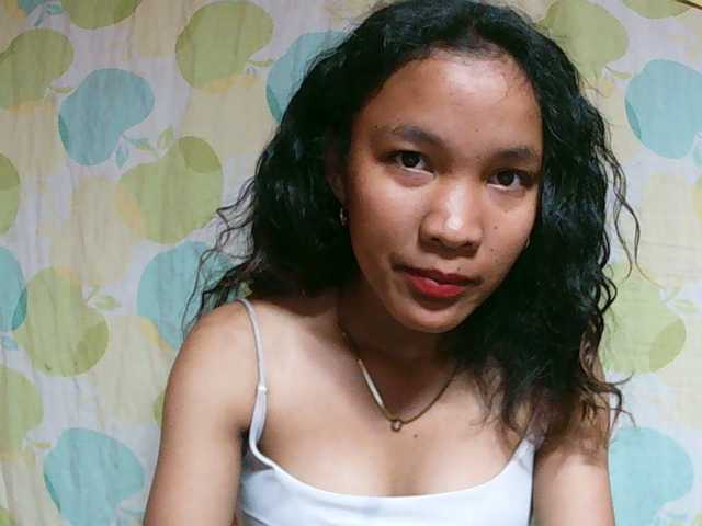 Louane01 live cam on BongaCams