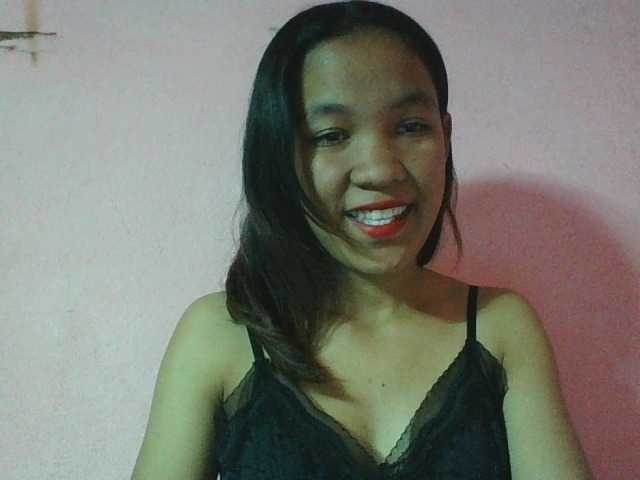 Louane01 live cam on BongaCams