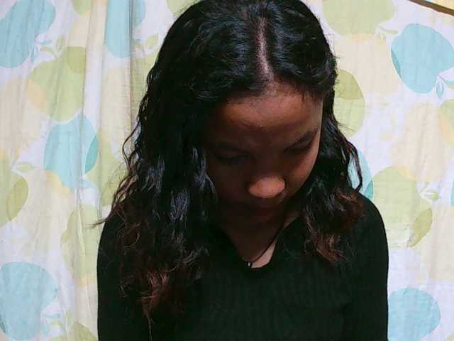 Louane01 live cam on BongaCams