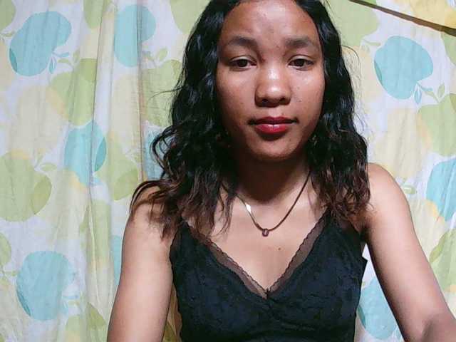 Louane01 live cam on BongaCams