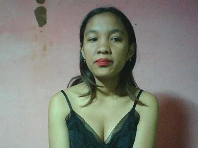 Louane01 live cam on BongaCams