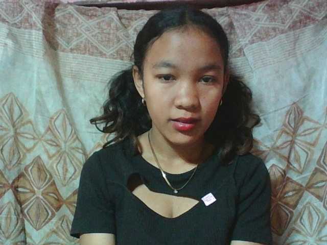 Louane01 live cam on BongaCams