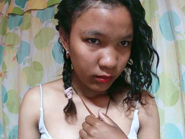 Louane01 live cam on BongaCams