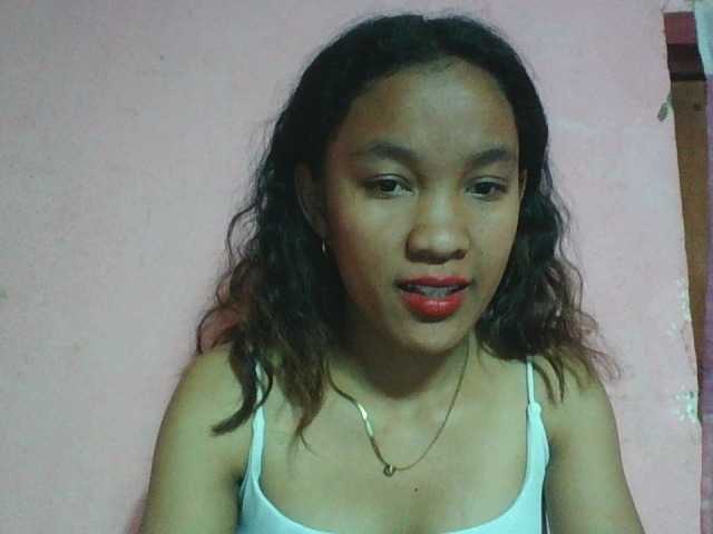 Louane01 live cam on BongaCams
