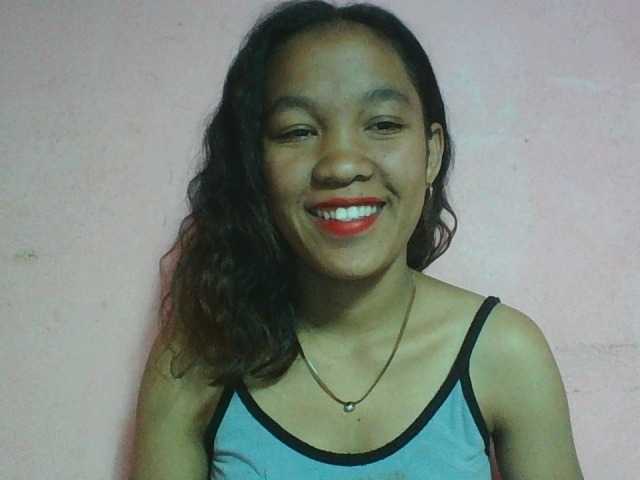 Louane01 live cam on BongaCams