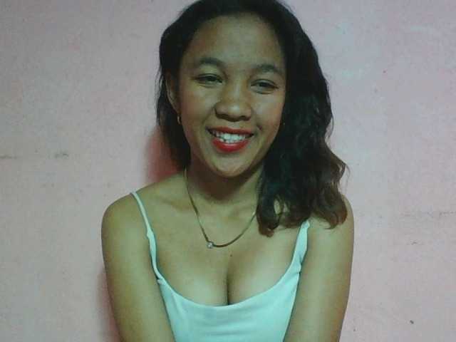 Louane01 live cam on BongaCams