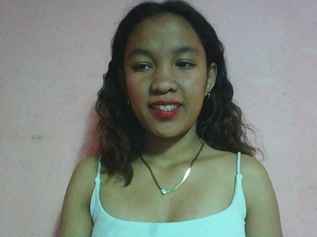 Louane01 live cam on BongaCams