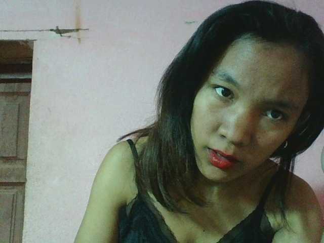 Louane01 live cam on BongaCams