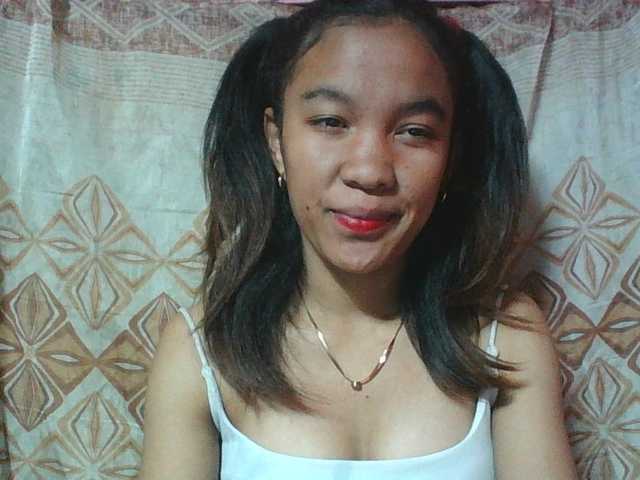 Louane01 live cam on BongaCams
