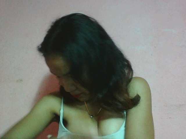 Louane01 live cam on BongaCams