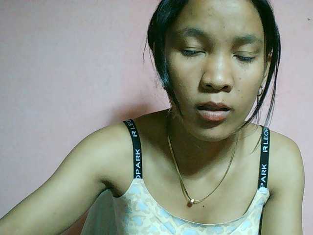 Louane01 live cam on BongaCams