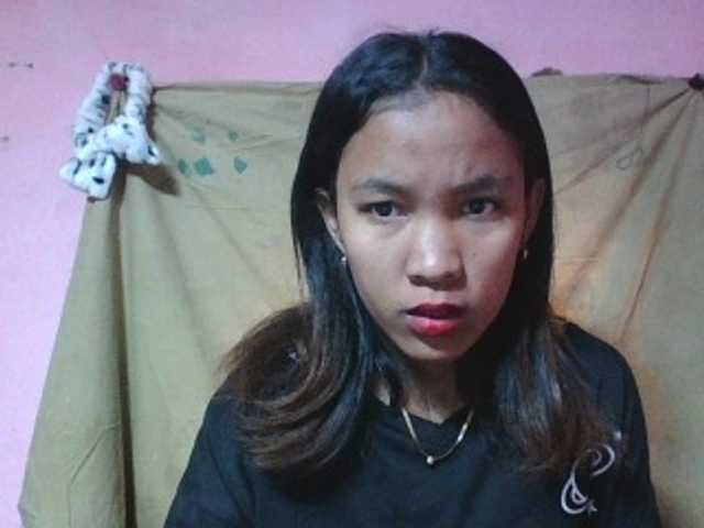 Louane01 live cam on BongaCams